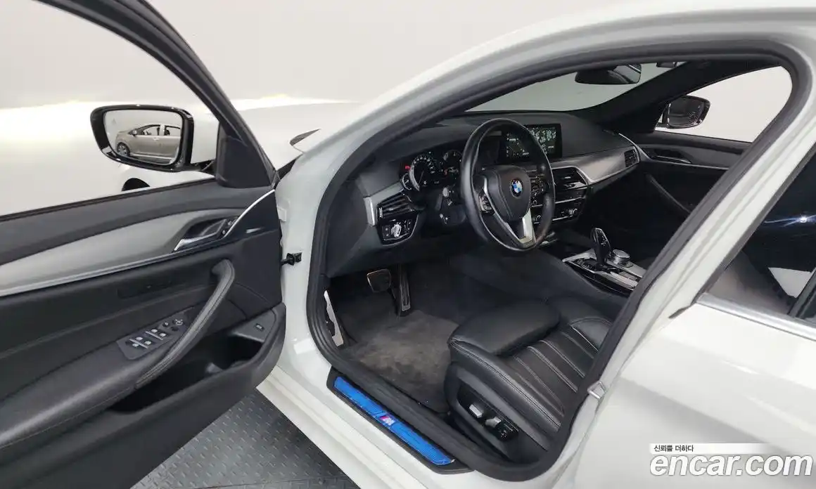 BMW 5-Series 2018 2.0 Автомат в Москве № 156869, фото 17