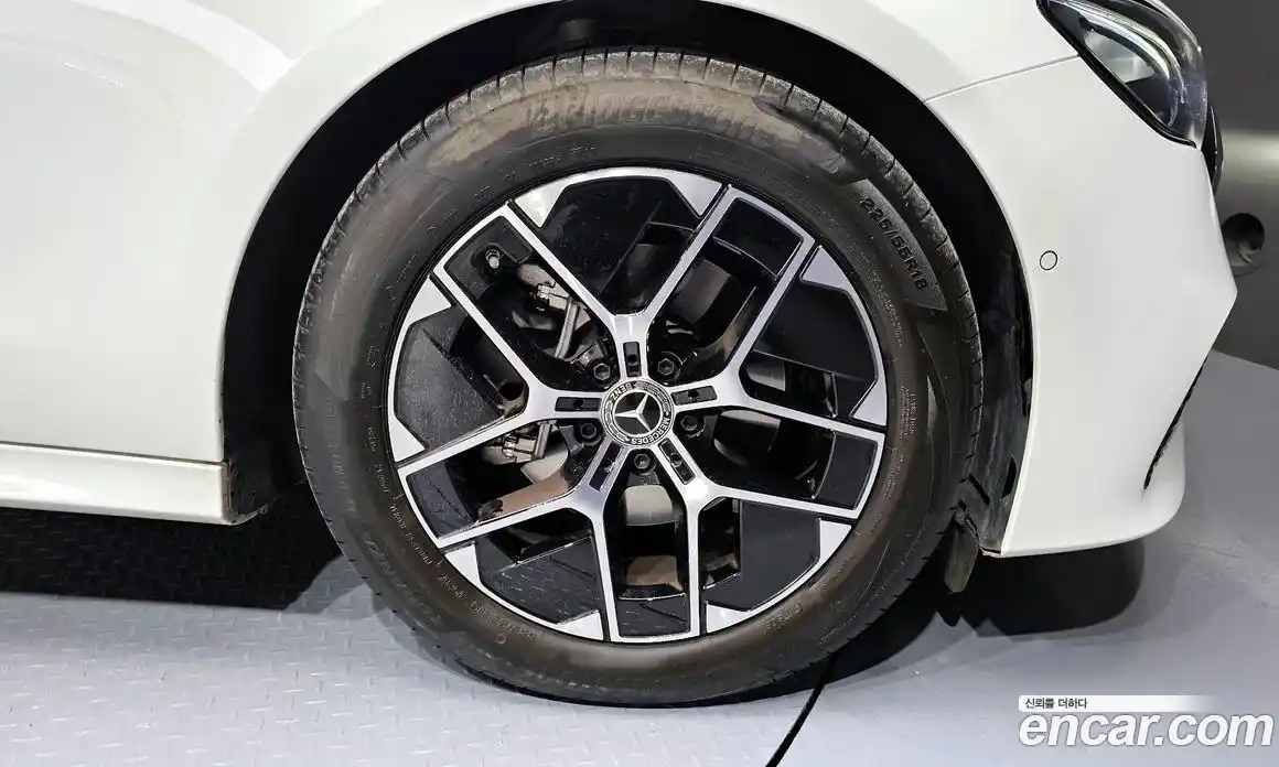 Mercedes-Benz E-Class 2025 2.0 Автомат в Москве № 160047, фото 16