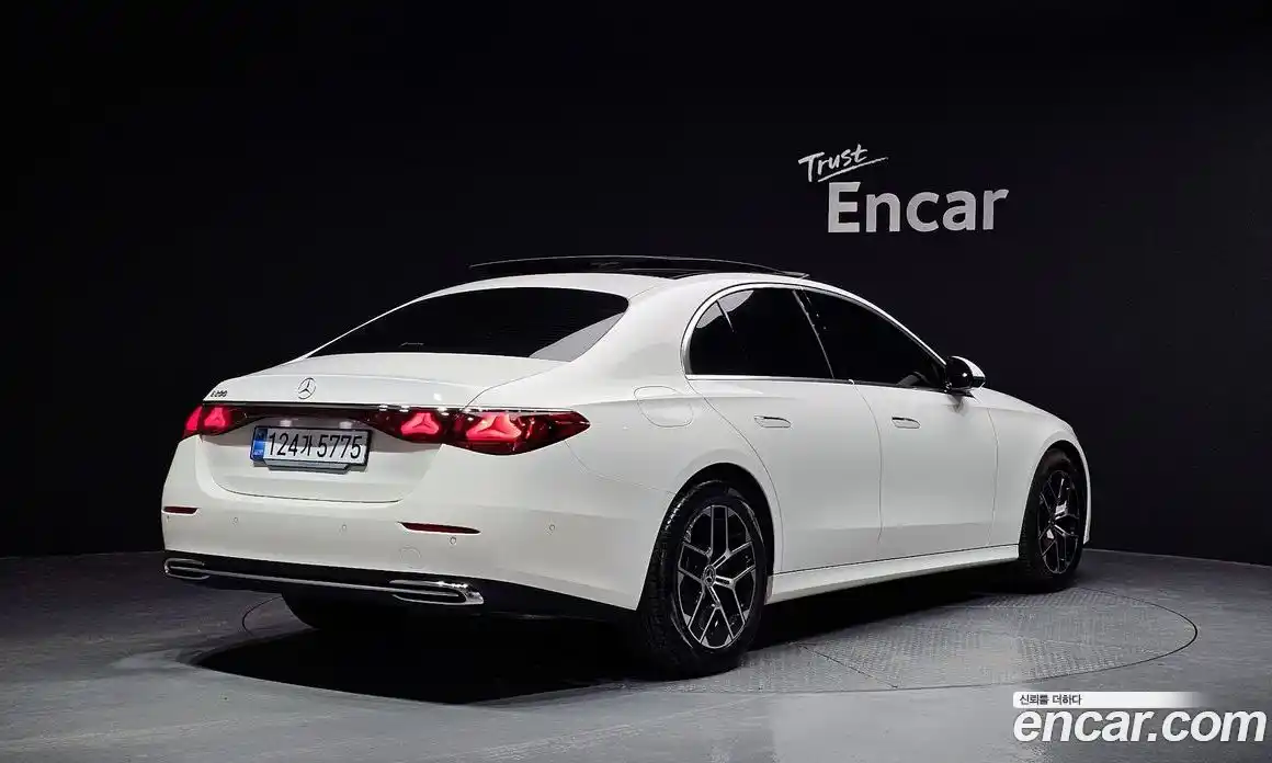 Mercedes-Benz E-Class 2025 2.0 Автомат в Москве № 160047, фото 5