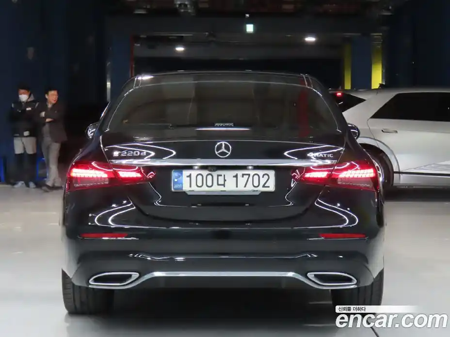 Mercedes-Benz E-Class 2021 1.9 Автомат в Москве № 160756, фото 4