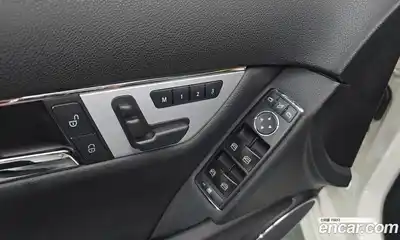 Mercedes-Benz C-Class 2010 1.8 Автомат в Москве № 161282, миниатюра 12