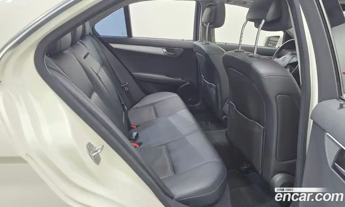 Mercedes-Benz C-Class 2010 1.8 Автомат в Москве № 161282, фото 8