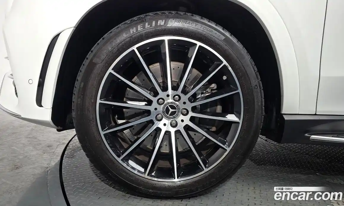 Mercedes-Benz GLE-Class 2023 3.0 Автомат в Москве № 161393, фото 17