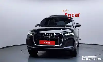 Audi Q7 2021 3.0 Автомат в Москве № 162994, миниатюра 3