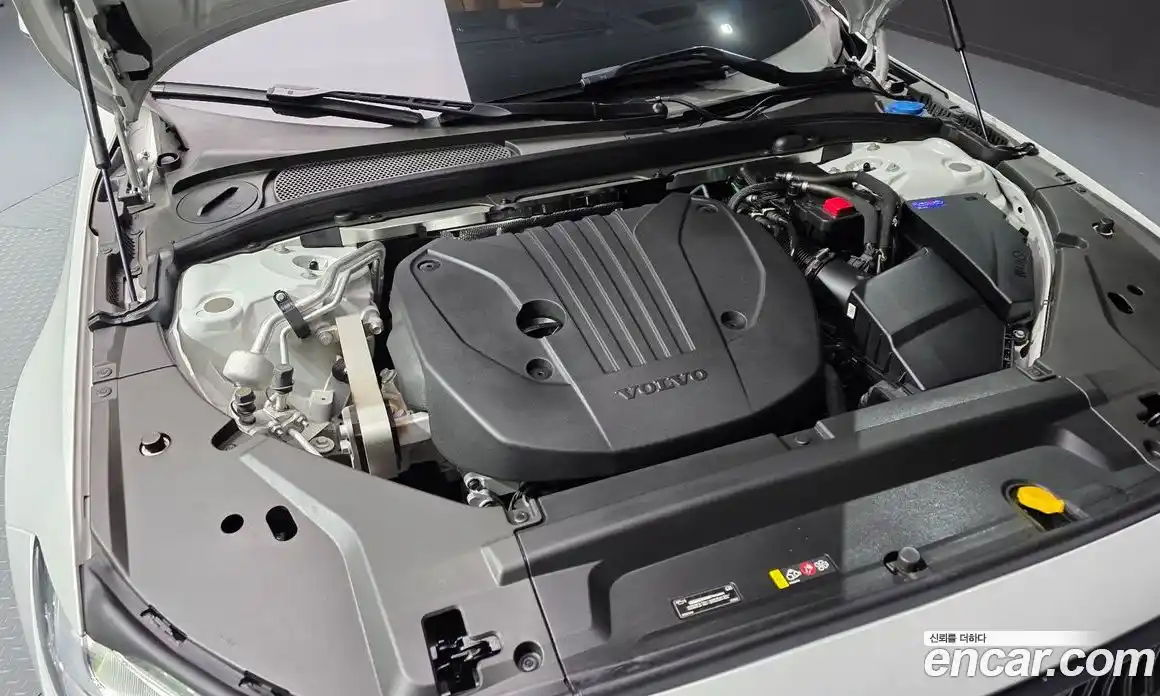 Volvo S90 2024 2.0 Автомат в Москве № 164194, фото 14