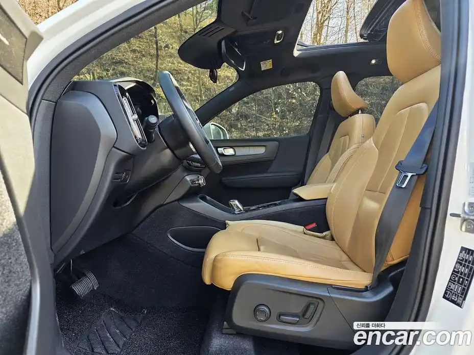 Volvo XC40 2022 2.0 Автомат в Москве № 164355, фото 14