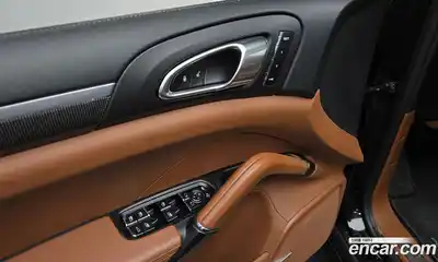 Porsche Cayenne 2018 3.6 Автомат в Москве № 165537, миниатюра 5