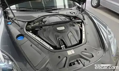 Porsche Panamera 2018 3.0 Автомат в Москве № 165541, миниатюра 5