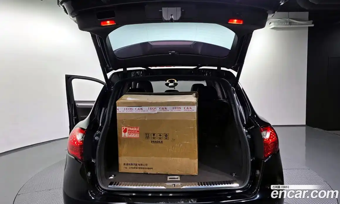 Porsche Cayenne 2011 4.8 Автомат в Москве № 165569, фото 20