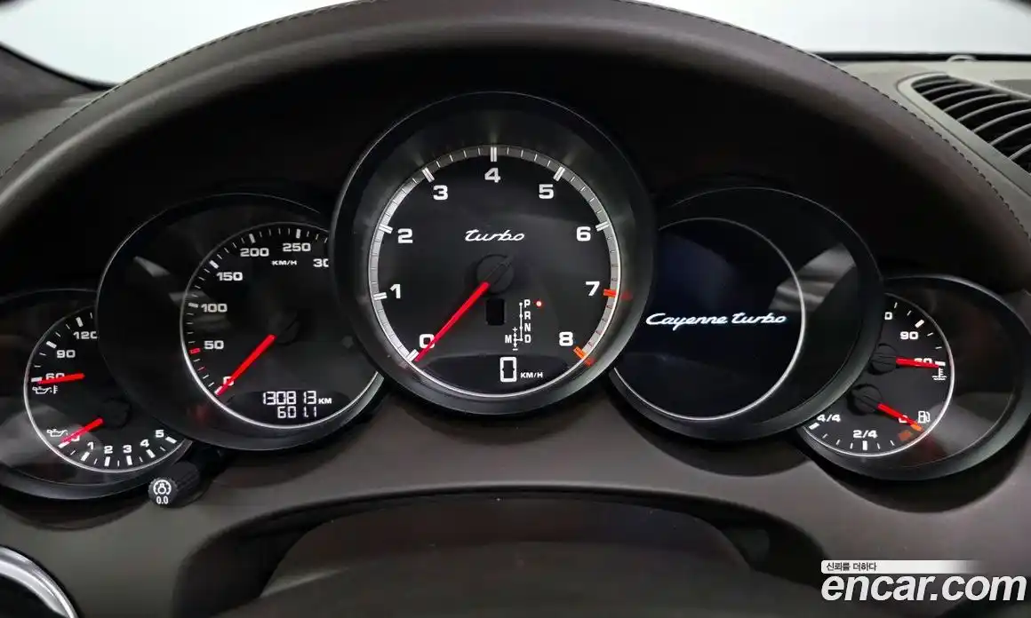 Porsche Cayenne 2011 4.8 Автомат в Москве № 165569, фото 8