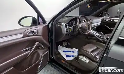 Porsche Cayenne 2011 4.8 Автомат в Москве № 165569, миниатюра 10