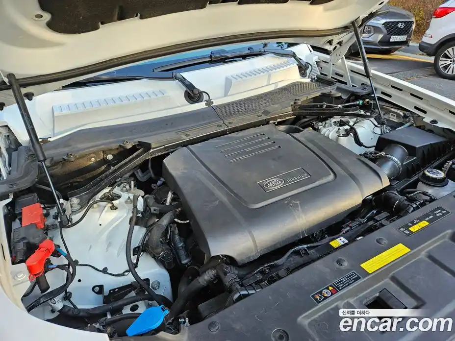 Land Rover Defender 2023 2.0 Автомат в Москве № 166732, фото 6