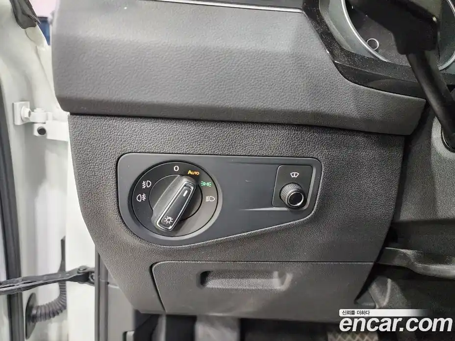 Volkswagen Tiguan 2020 2.0 Автомат в Москве № 168734, фото 13