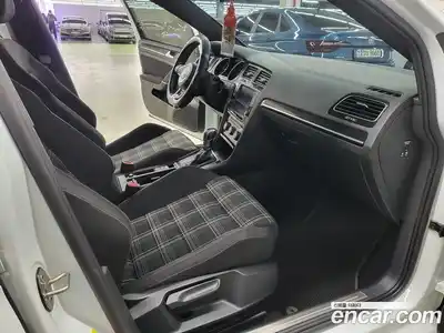 Volkswagen Golf 2016 2.0 Автомат в Москве № 169246, миниатюра 11