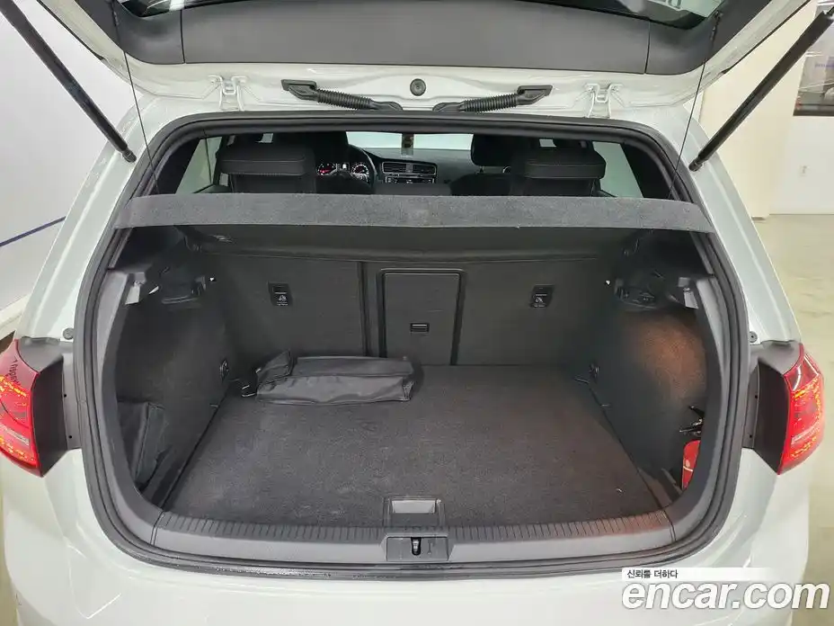 Volkswagen Golf 2016 2.0 Автомат в Москве № 169246, фото 19