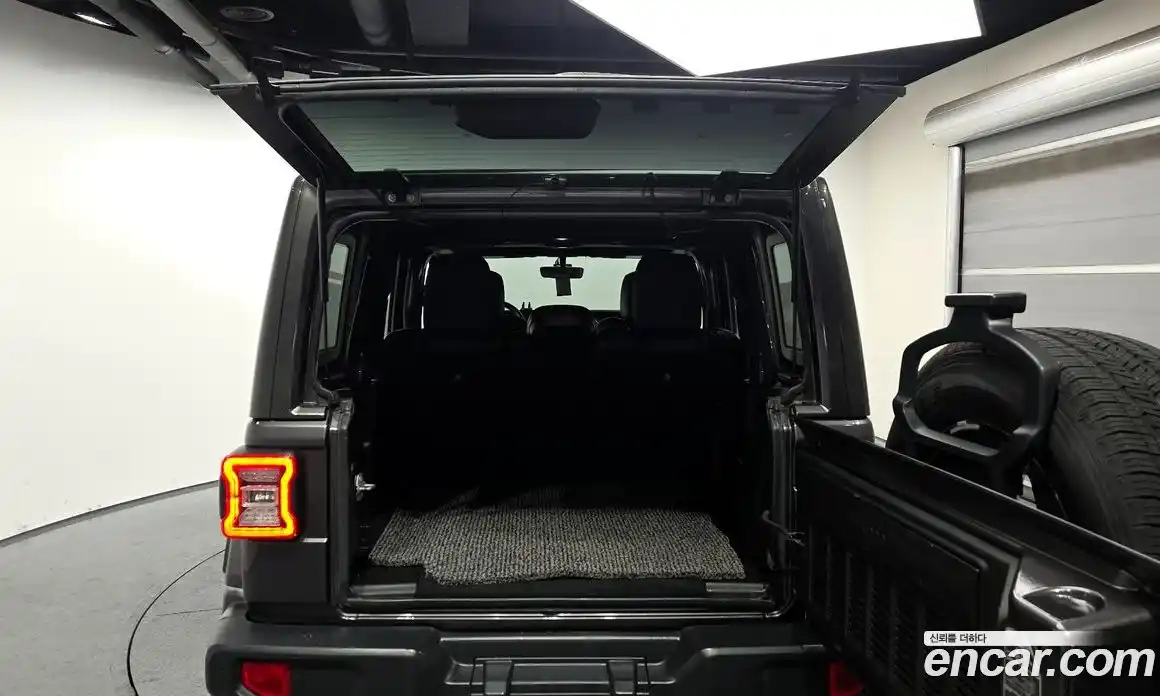 Jeep Wrangler 2018 2.0 Автомат в Москве № 169808, фото 19