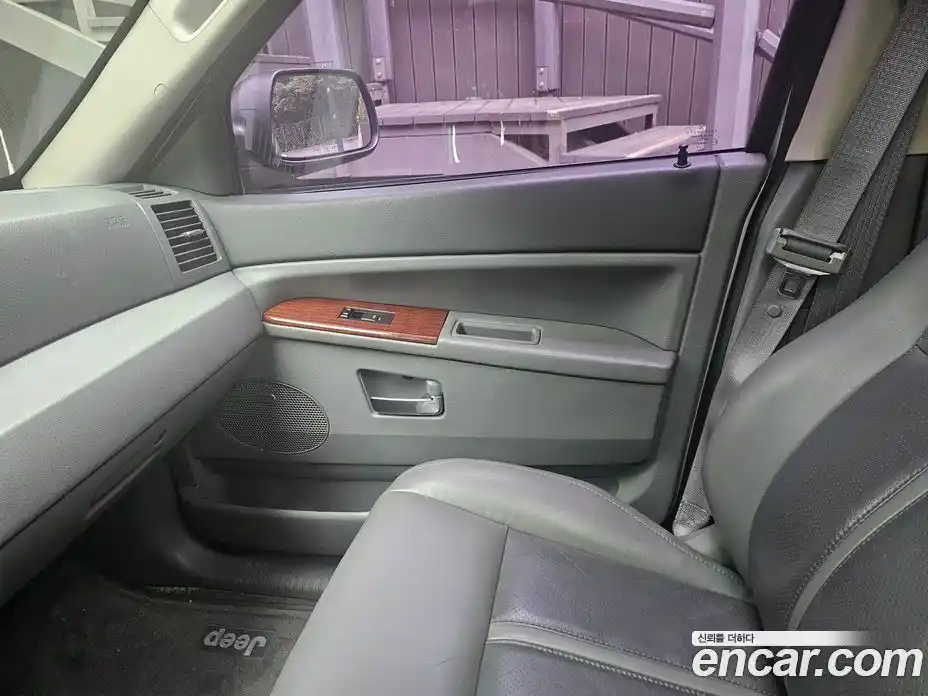 Jeep Cherokee 2007 4.7 Автомат в Москве № 169996, фото 13