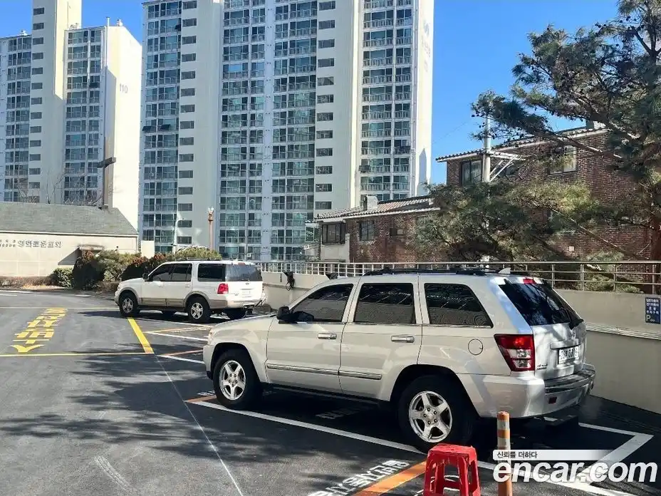 Jeep Cherokee 2007 4.7 Автомат в Москве № 169996, фото 15