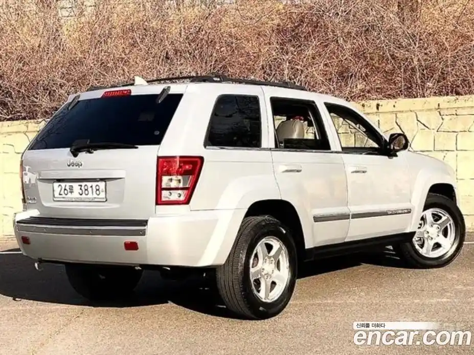 Jeep Cherokee 2007 4.7 Автомат в Москве № 169996, фото 17