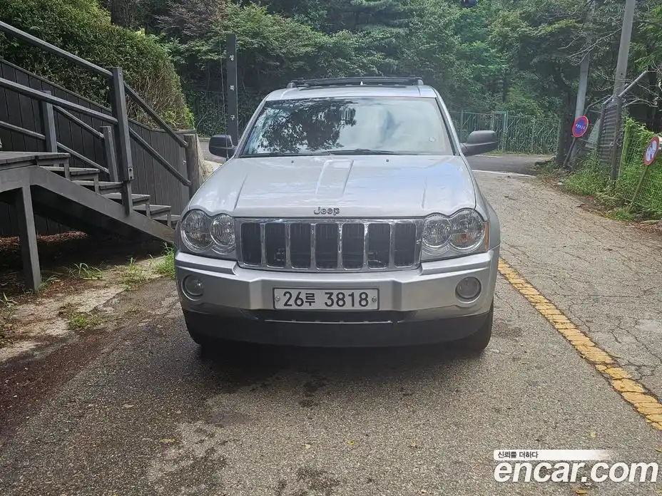 Jeep Cherokee 2007 4.7 Автомат в Москве № 169996, фото 3