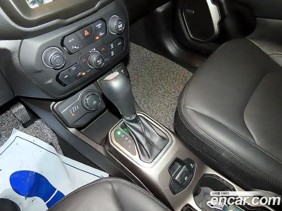 Jeep Renegade 2021 2.4 Автомат в Москве № 170023, фото 12