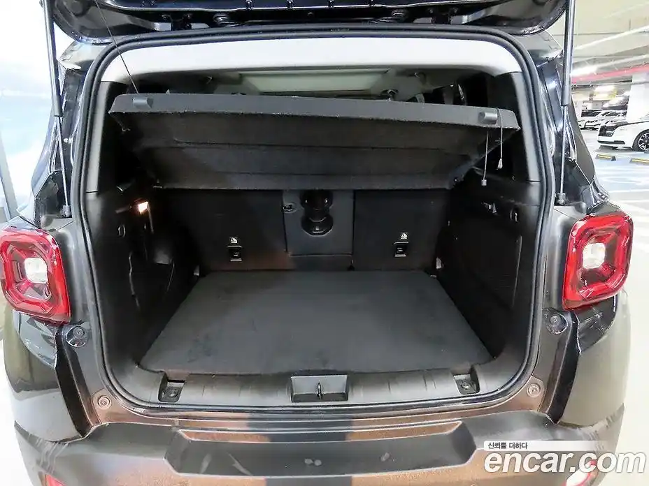 Jeep Renegade 2021 2.4 Автомат в Москве № 170023, фото 18