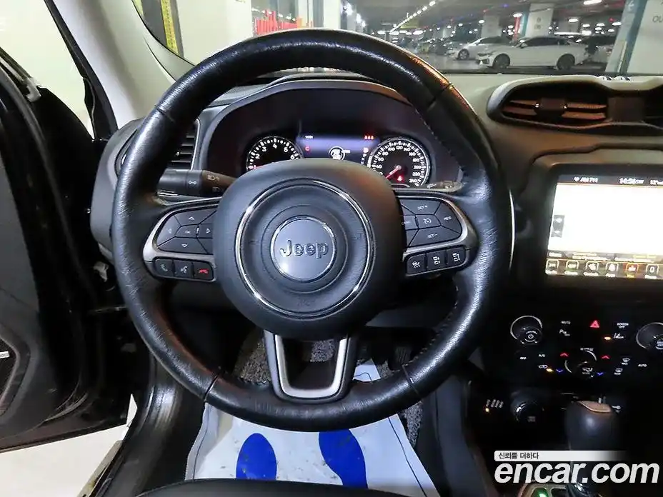 Jeep Renegade 2021 2.4 Автомат в Москве № 170023, фото 8