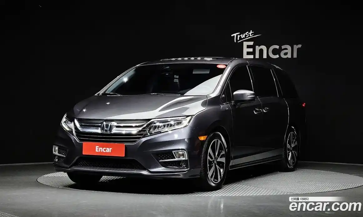 Honda Odyssey 2018 3.5 Автомат в Москве № 170642, фото 5