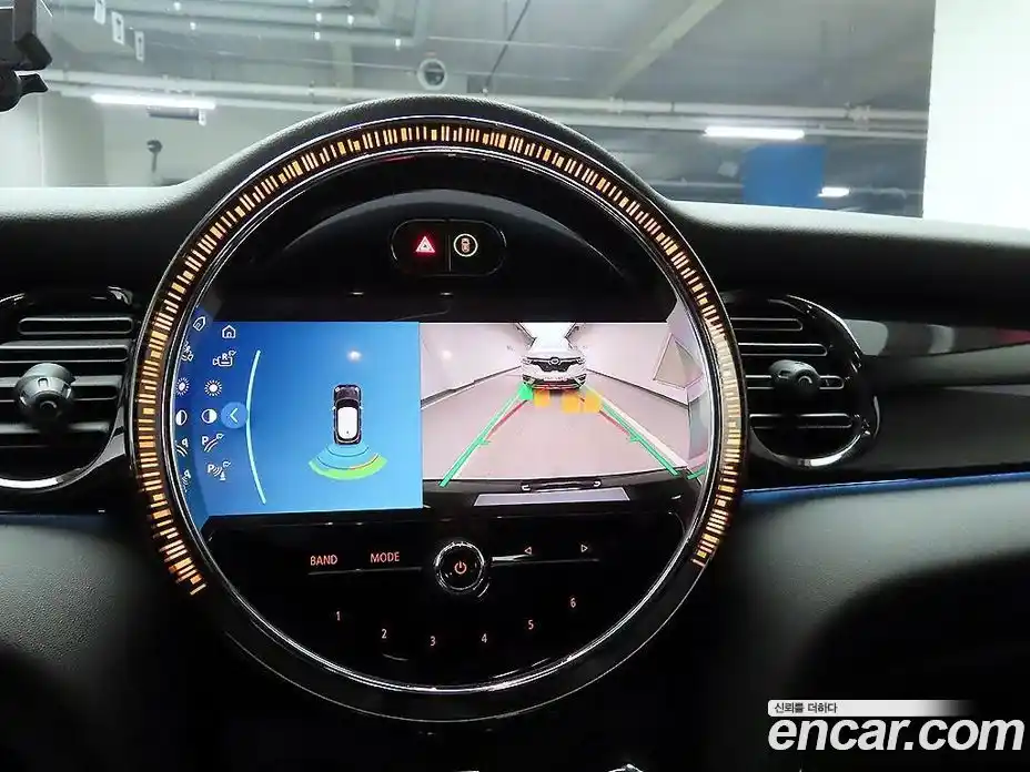 Mini Cooper 2022 1.5 Автомат в Москве № 182363, фото 12