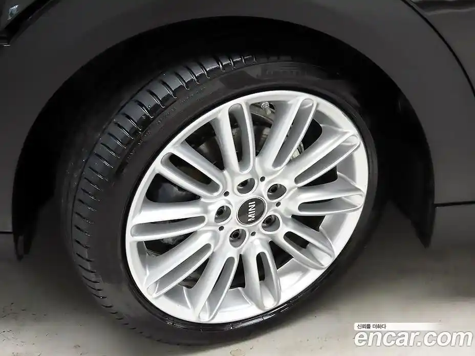 Mini Cooper 2022 1.5 Автомат в Москве № 182363, фото 15