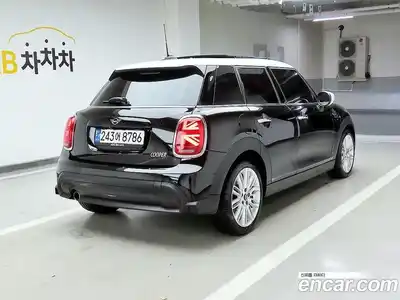 Mini Cooper 2022 1.5 Автомат в Москве № 182363, миниатюра 2