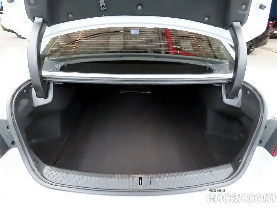 Renault SM6 2016 1.5 Автомат в Москве № 182803, фото 19