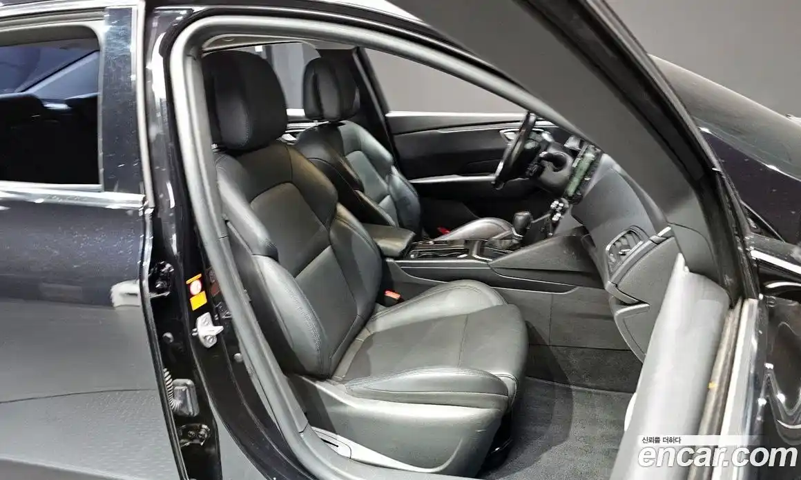 Renault SM6 2020 2.0 Автомат в Москве № 182863, фото 10