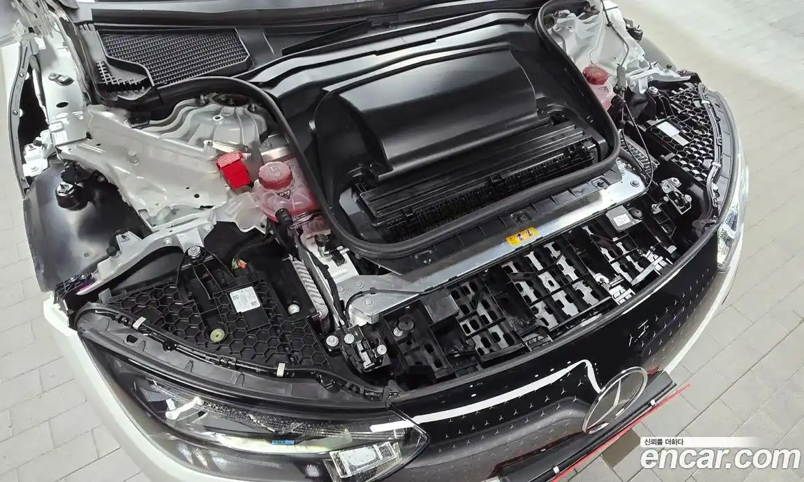 Mercedes-Benz EQE 2023 0.3 Автомат в Москве № 183850, фото 11