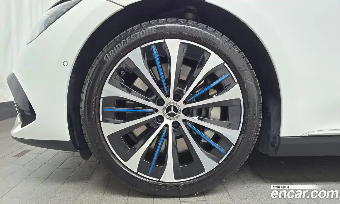 Mercedes-Benz EQE 2023 0.3 Автомат в Москве № 183850, фото 6