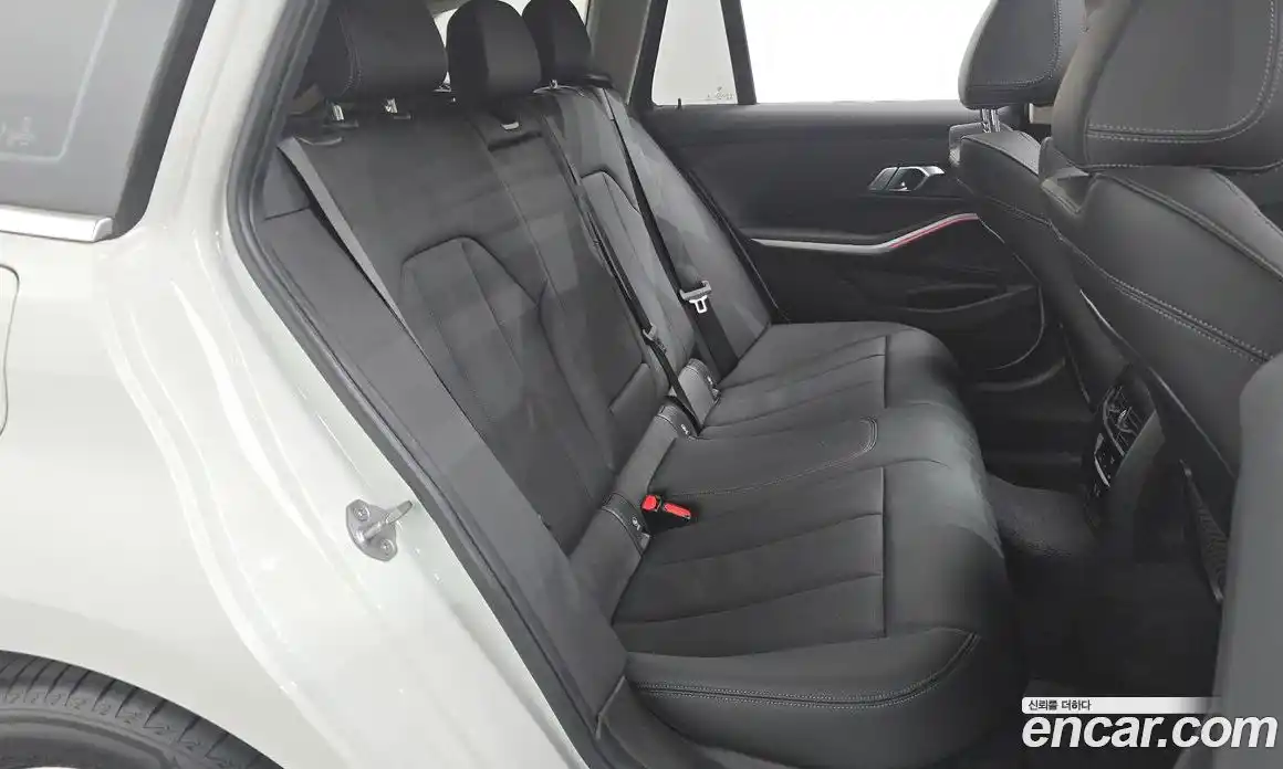 BMW 3-Series 2023 2.0 Автомат в Москве № 187890, фото 17