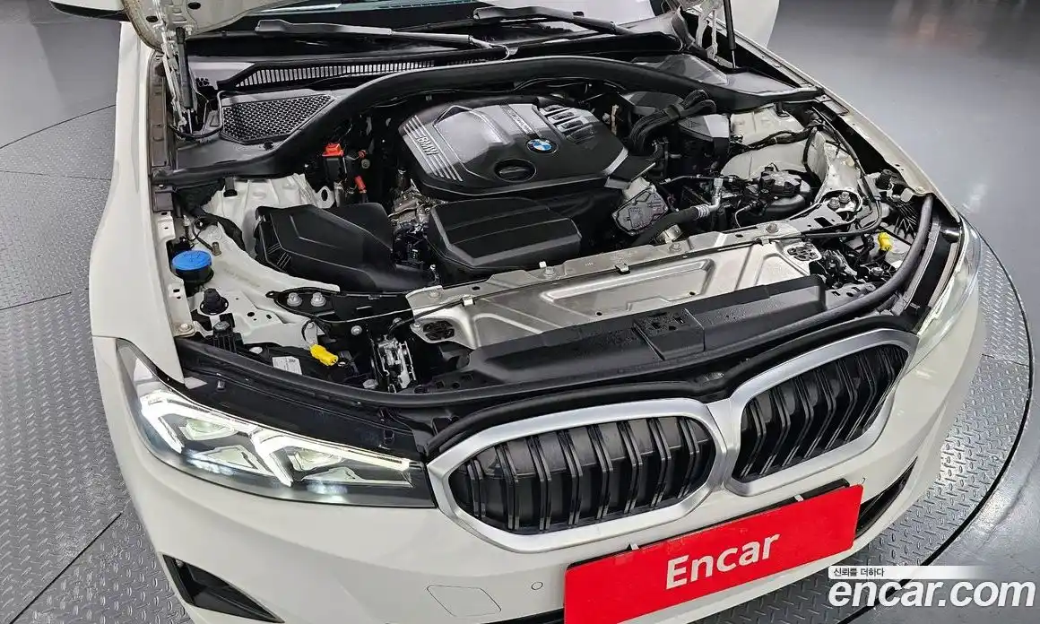 BMW 3-Series 2023 2.0 Автомат в Москве № 187890, фото 3