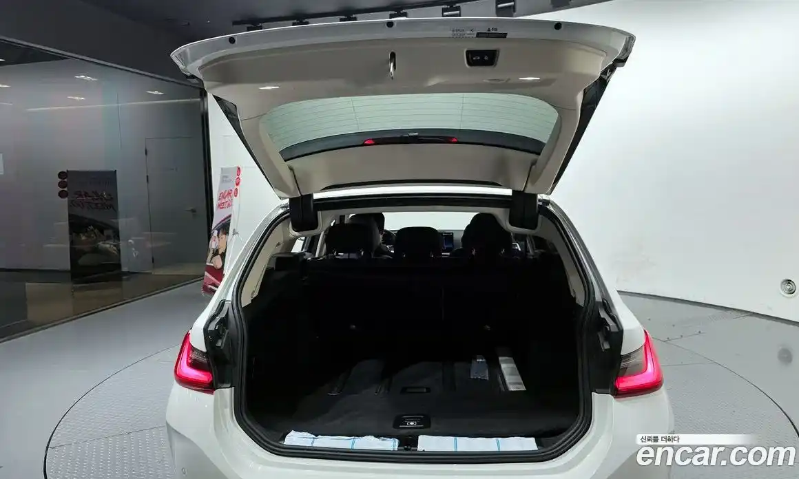 BMW 3-Series 2023 2.0 Автомат в Москве № 187890, фото 7