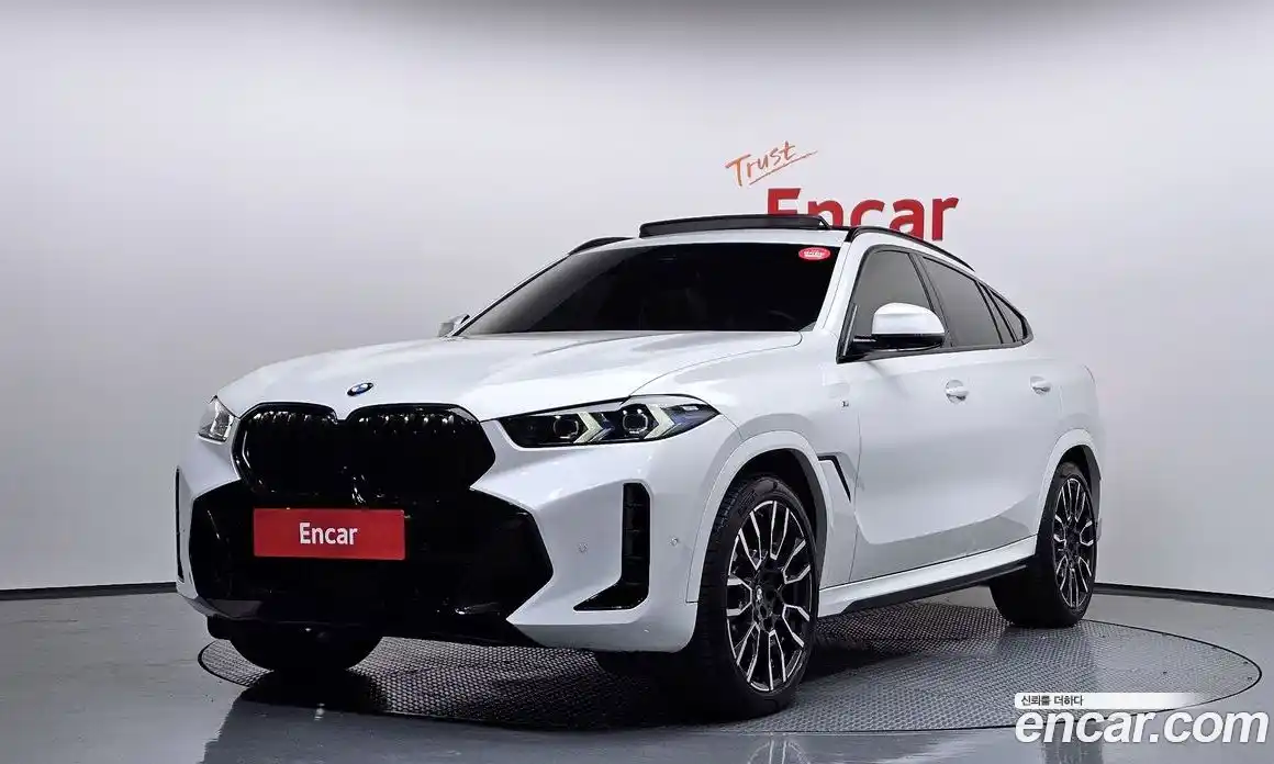BMW X6 2024 3.0 Автомат в Москве № 188048, фото 1