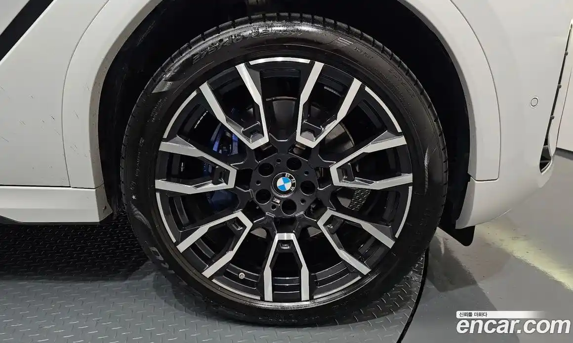 BMW X6 2024 3.0 Автомат в Москве № 188048, фото 4