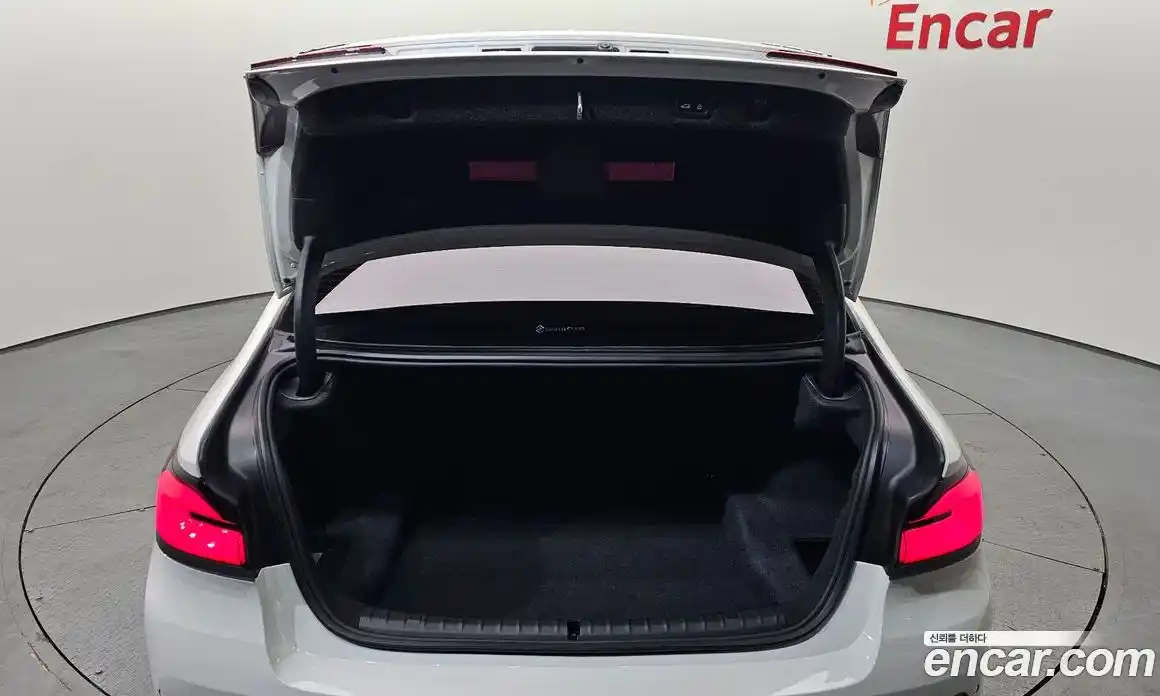 BMW 5-Series 2023 2.0 Автомат в Москве № 188609, фото 20