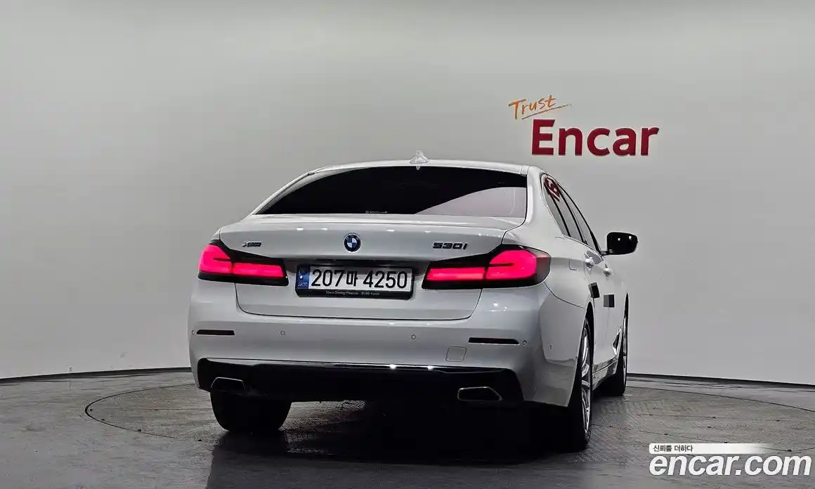 BMW 5-Series 2023 2.0 Автомат в Москве № 188609, фото 4