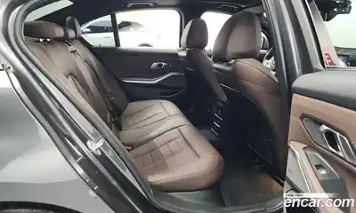 BMW 3-Series 2021 3.0 Автомат в Москве № 191640, миниатюра 2