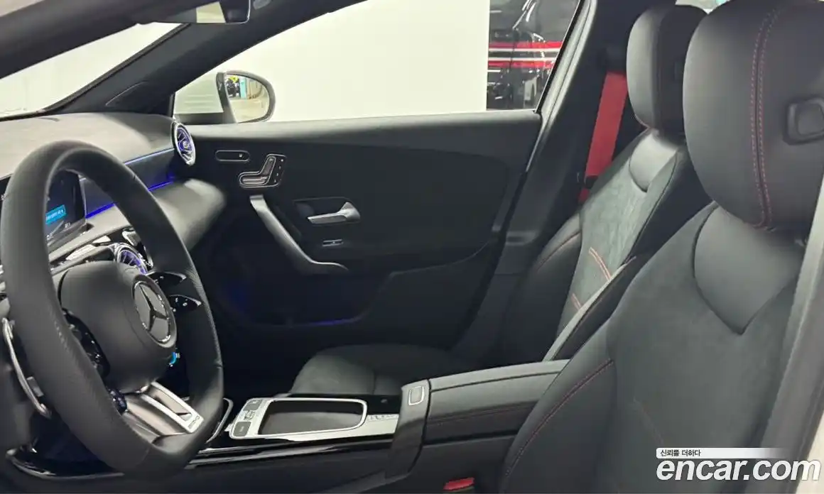 Mercedes-Benz A-Class 2024 2.0 Автомат в Москве № 193601, фото 11