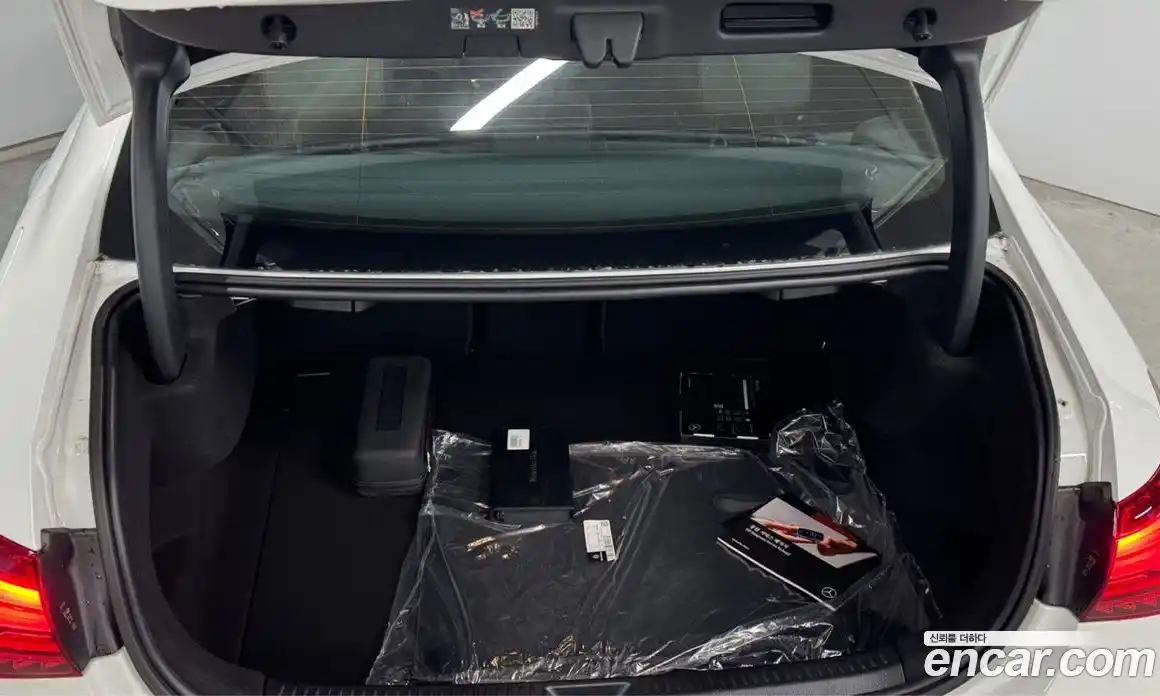 Mercedes-Benz A-Class 2024 2.0 Автомат в Москве № 193601, фото 13