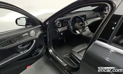 Mercedes-Benz E-Class 2021 2.0 Автомат в Москве № 195208, миниатюра 11