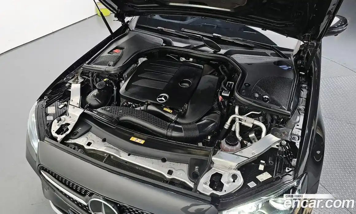 Mercedes-Benz E-Class 2021 2.0 Автомат в Москве № 195208, фото 6