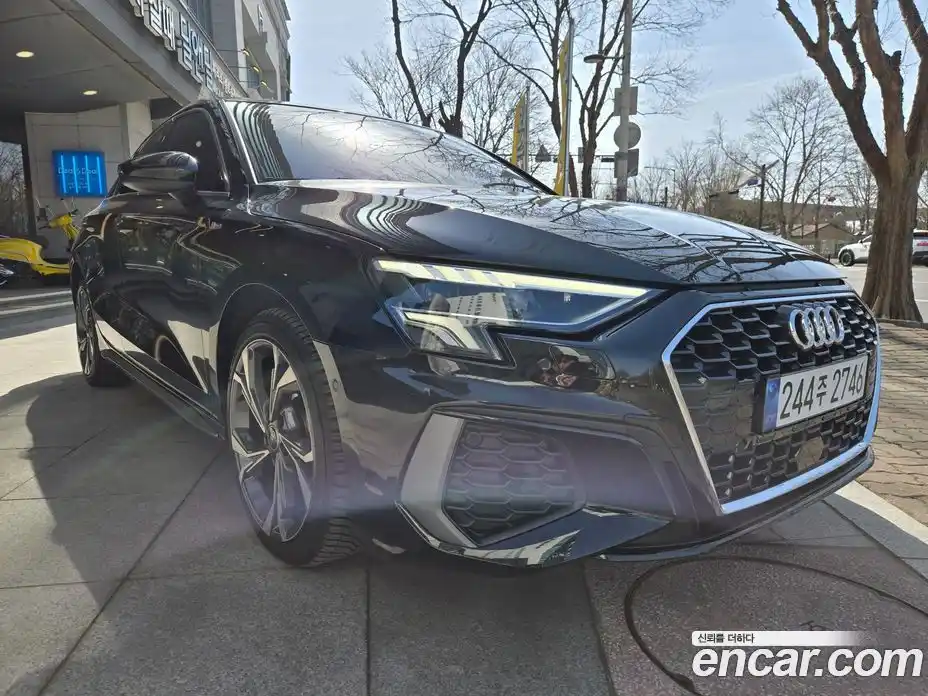 Audi A3 2023 2.0 Автомат в Москве № 196013, фото 1