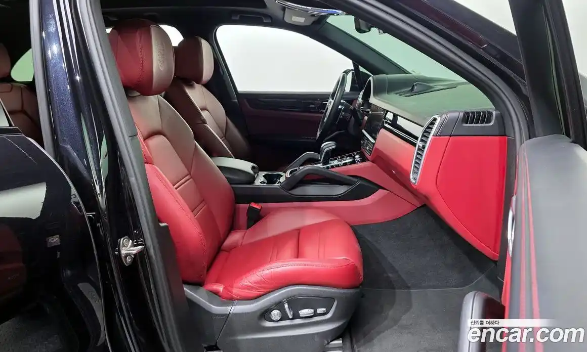 Porsche Cayenne 2020 3.0 Автомат в Москве № 197413, фото 11