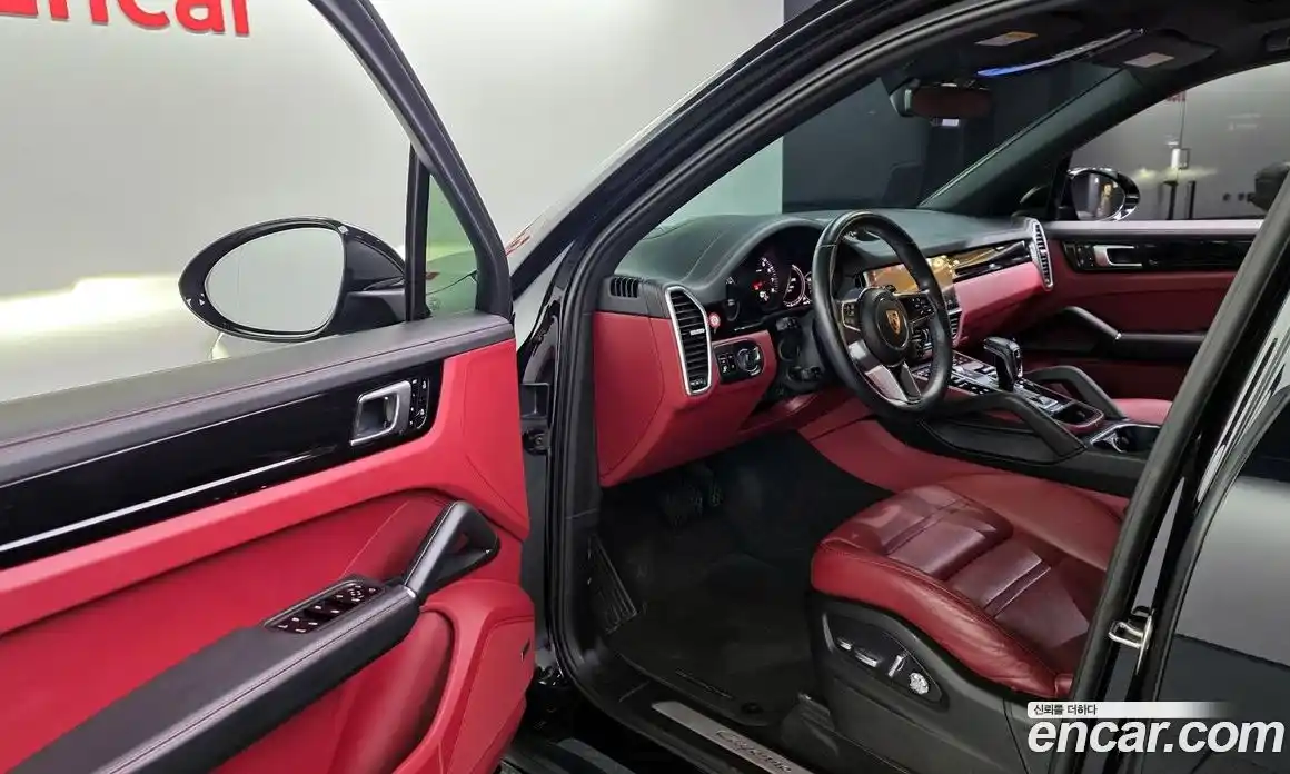 Porsche Cayenne 2020 3.0 Автомат в Москве № 197413, фото 10